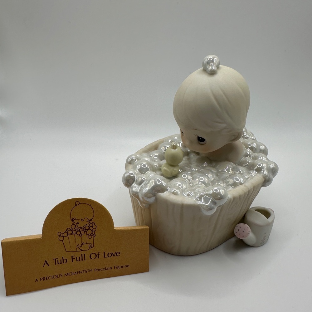Precious Moments | “A Tub Full of Love”